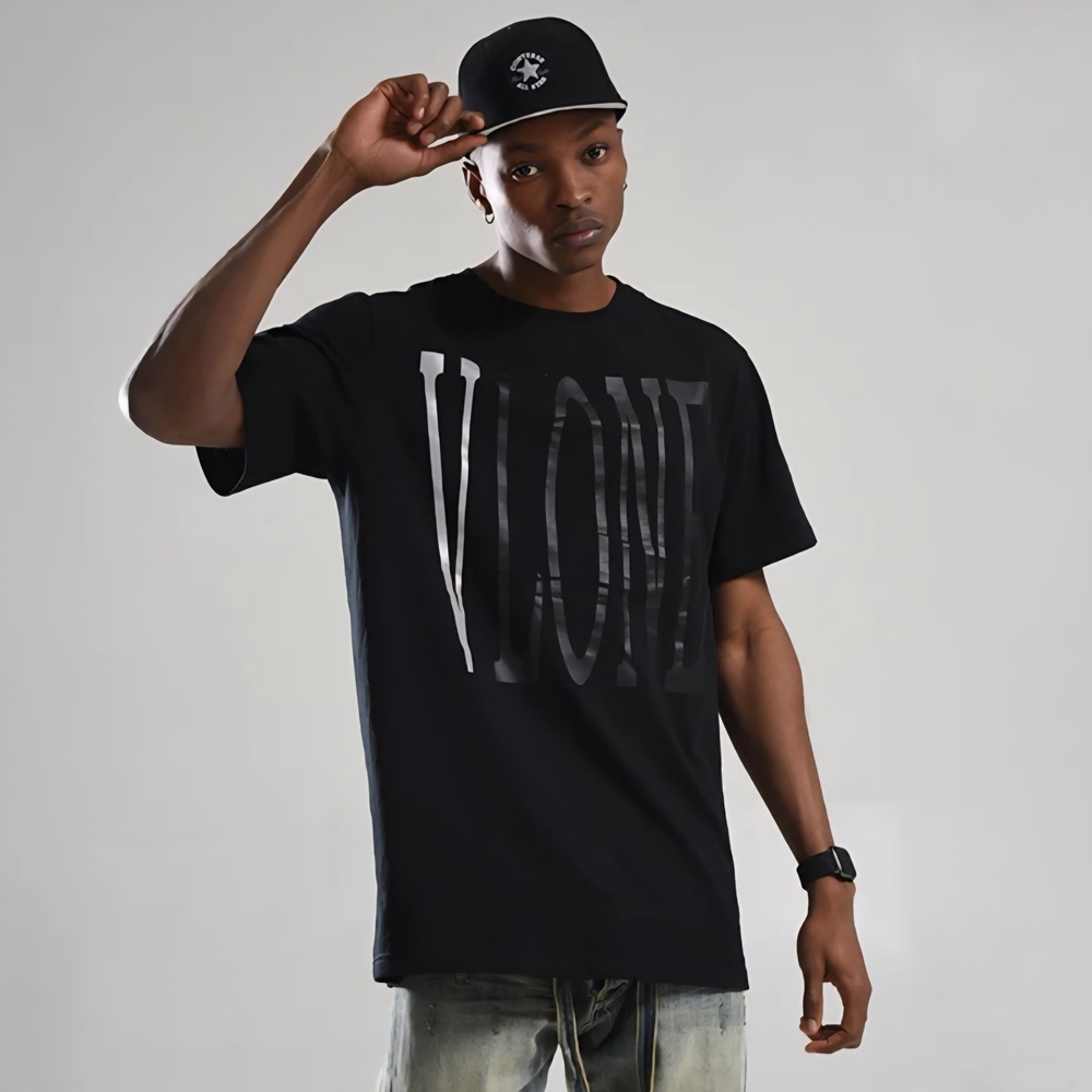 NWT VLONE Black Reflective Graphic Shortsleeve Mens T-shirt Size Medium